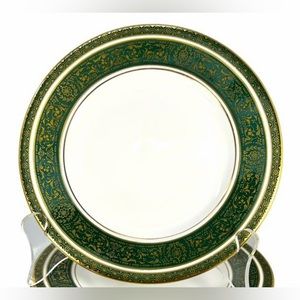 Vintage Vanborough Green by ROYAL DOULTON Bread & Butter Plate with plain center